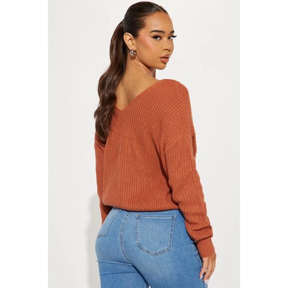 Fashion Nova Rust Twist Back Sweater | Size M | Sold Out Online 🍂 - Picture 5 of 5